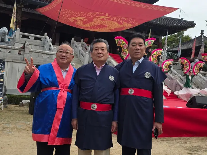 축제 현장에서